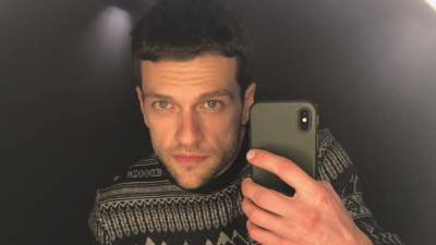 Дмитрий Нагиев - Сын Дмитрия Нагиева озвучил размер своей зарплаты в театре Ленсовета - inforeactor.ru - Санкт-Петербург