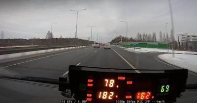 В Эстонии задержали Mercedes с калининградскими номерами за превышение скорости на 100 км/ч (видео) - klops.ru - Эстония - Калининград