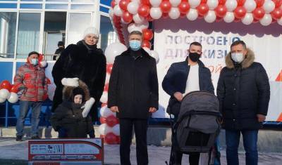 Олег Белозеров - Олег Белозеров передал ключи от квартир железнодорожникам в Нижнеудинске - mkset.ru - Нижнеудинск