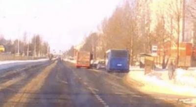 Довел дедушку до слез: ярославский маршрутчик устроил побои на трассе. Видео - progorod76.ru
