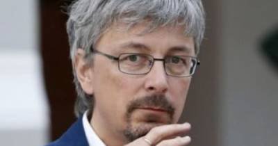 Владимир Зеленский - Александр Ткаченко - Министр культуры объяснил, почему каналы Медведчука-Козака закрыли только сейчас - dsnews.ua