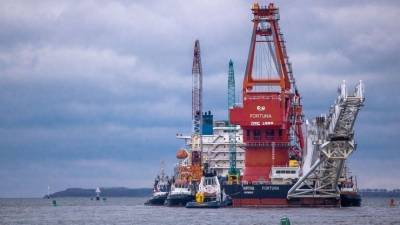 Ангела Меркель - Эммануэль Макрон - Джо Байден - Макрон заявил о согласованной позиции Франции и Германии по «Северному потоку— 2» - 5-tv.ru