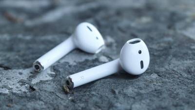 Наушник AirPods застрял в пищеводе у жителя США - newinform.com - США