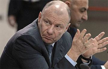 Владимир Потанин - Светлана Радионова - Российский олигарх Потанин отдаст половину всех денег «Норникеля» - charter97.org - Норильск