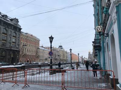 Алексей Навальный - Центр Санкт-Петербурга остается перекрытым силовиками - znak.com - Москва - Санкт-Петербург