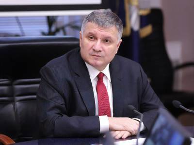 Арсен Аваков - Юрий Бойко - Савик Шустер - Тарас Козак - Аваков: У нас есть основания полагать, что ряд фигурантов санкций СНБО имели отношение к поставкам топлива для боевиков - gordonua.com