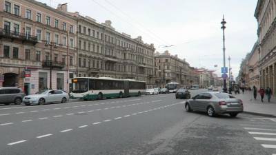 Полиция потребовала приостановить движение общественного транспорта по центру Петербурга - piter.tv - Санкт-Петербург