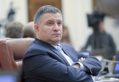 Арсен Аваков - Тарас Козак - Аваков назвал предателями тех, кто стремится к диалогу с Россией - news-front.info - США - Украина - Киев - Крым