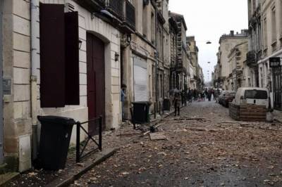 Во Франции - Названа возможная причина мощного взрыва во Франции - zik.ua - Франция - Бордо
