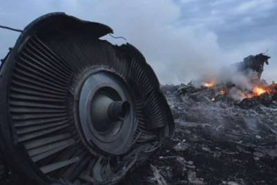 Стеф Блок - Нидерланды не винят Украину в незакрытом авиапространстве по делу MH17 - lenta.ua - Украина - Голландия