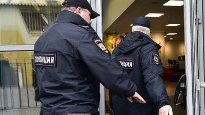 Алексей Навальный - Полицейские нагрянули с обысками к активистам в Петербурге и Владивостоке - newizv.ru - Санкт-Петербург - Владивосток