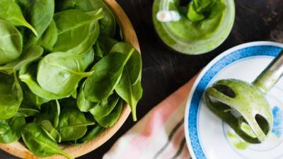 Названы полезные продукты для женщин после сорока лет - polit.info