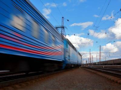 Авария на железной дороге в Днепропетровской области. "Укрзалізниця" предупредила о задержке поездов до трех часов - gordonua.com - Киев - Одесса - Запорожье - Днепропетровская обл. - Мариуполь - Ужгород