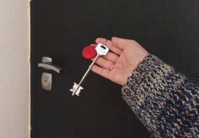 Сирота в Саратовской области уже 10 лет не может получить положенное по закону жильё - argumenti.ru - Саратовская обл. - Хвалынск