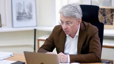 Александр Ткаченко - Ткаченко объяснил, почему санкции СНБО обошли телеканал "Наш" - ru.espreso.tv - Снбо