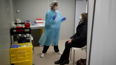 Во Франции - Во Франции за сутки выявили более 20 тысяч случаев коронавируса - russian.rt.com - Santé