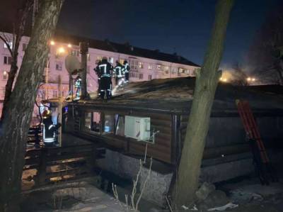 В Киеве рядом с домом Шевченко горел ресторан (ФОТО) - lenta.ua - Киев - Подольск