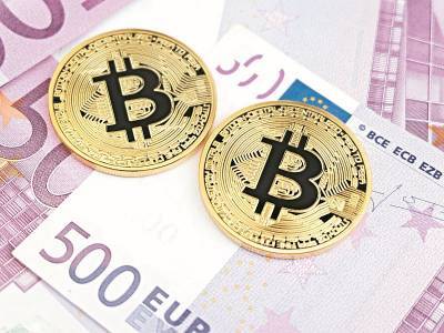 Доллар, евро или биткоин? Как заработать на пандемии - sobesednik.ru