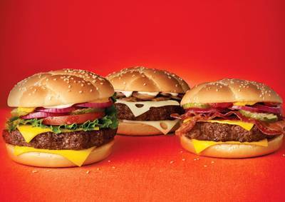 McDonald’s начинает доставлять еду через Dáme jídlo - vinegret.cz - Чехия - Прага
