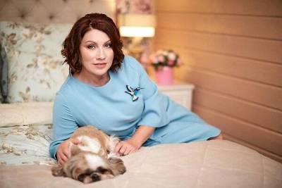 Роза Сябитова - Роза Сябитова: «С молодыми не выходит, а от ровесников тошнит» - skuke.net