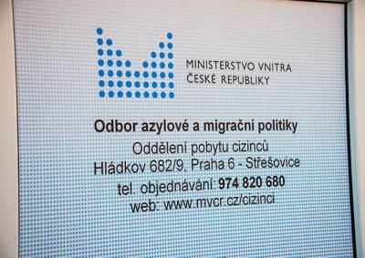 Обновленный закон о пребывании иностранцев вступил в силу - vinegret.cz