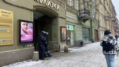 В Петербурге не смогли определиться, в чьей компетенции было перекрытие движения в центре города - piter.tv - Ленинградская обл. - Санкт-Петербург - Петербург