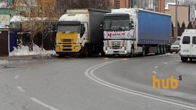 В ряде регионов Украины возможно ограничение движения грузовиков - hubs.ua