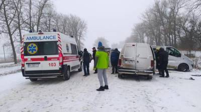 ДТП в Тернопольской области из-за снежного заноса: семь пострадавших - ru.slovoidilo.ua - Ивано-Франковск - Тернопольская обл. - Тернополь