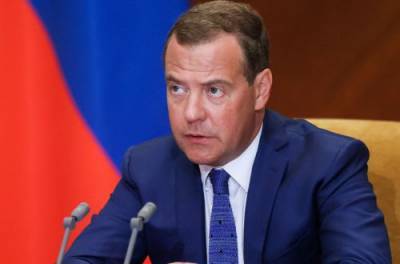 Владимир Зеленский - Дмитрий Медведев - Виктор Медведчук - Тарас Козак - Медведев выразил поддержку усилиям ОПЗЖ по недопущению цензуры против 112 Украина, NewsOne, ZIK - from-ua.com