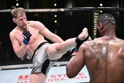 Александр Волков - Фрэнсис Нганн - Волков нацелился на пояс чемпиона UFC - lenta.ru - Санкт-Петербург
