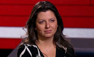 Владимир Путин - Владимир Соловьев - Маргарита Симоньян - «Раньше получали шприцами и мухоморами»: Маргарита Симоньян осадила тех, кому пенсии в РФ кажутся низкими - bloknot.ru