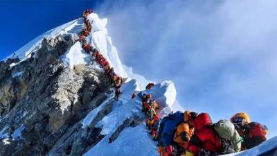 Двое альпинистов подделали фото и солгали о покорении Эвереста: чем это им грозит - 24tv.ua - Таиланд - Непал - Новости