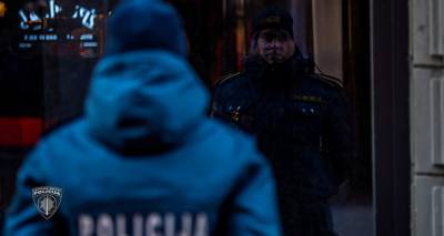 Еще один "комендантский час": люди продолжают агрессивно реагировать на действия полиции - lv.sputniknews.ru - Рига - Латвия