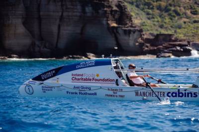 Британец побил мировой рекорд, самостоятельно пересекши Атлантический океан для сбора пожертвований - zik.ua - Англия