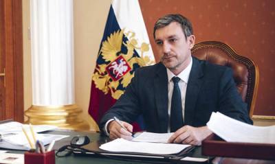 Василий Орлов - Глава Амурской области призвал автомобилистов не пользоваться машинами и «поберечь бензин» - og.ru - Амурская обл. - Хабаровский край - Хабаровск