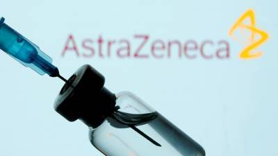 ЮАР отложила вакцинацию препаратом AstraZeneca после его критики FT - iz.ru - Юар