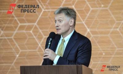 Дмитрий Песков - Владимир Познер - В Кремле объяснили, когда россиянам разрешат снять маски - fedpress.ru - Москва