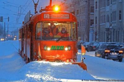 Сильные снегопады и ветер вызвали хаос в Германии, есть пострадавшие - zik.ua - Германия