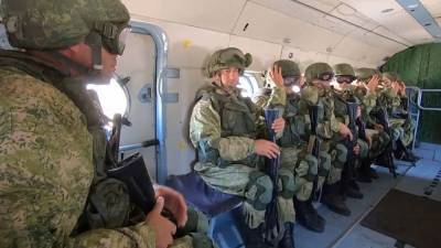 Более 1,5 тыс. десантников участвуют в масштабных учениях в трех регионах России - politros.com - Тверь - Костромская обл. - Ярославская обл. - Кострома - Ивановская обл.