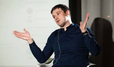 Михаил Федоров - Из паспортов украинцев исчезнет одна графа - lenta.ua - Украина