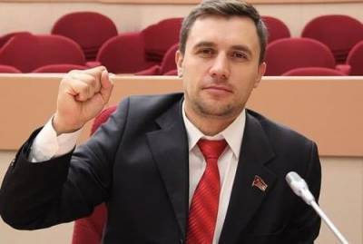 Николай Бондаренко - В Саратове задержан депутат облдумы от КПРФ и автор YouTube-канала «Дневник депутата» Николай Бондаренко - argumenti.ru - Саратов