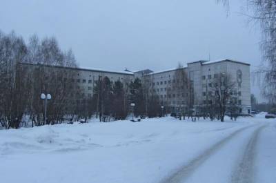Прокуратура в Тобольске подала иск о нехватке медиков в местной больнице и поликлинике - znak.com - Тобольск