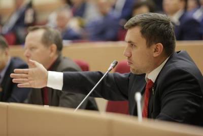 Николай Бондаренко - Александр Ющенко - В пресс-службе КПРФ отреагировали на задержание депутата Николая Бондаренко - argumenti.ru - Саратов