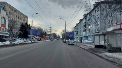 Юная томичка выпала из салона автобуса и попала под колеса - riafan.ru - Томск - Томская обл.