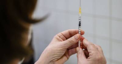 Владимир Зеленский - Кто не имеет права отказаться от вакцины: Зеленский объяснил - tsn.ua