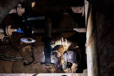 На Завеличье в Пскове меняют изношенные трубы - mk-pskov.ru - Псков