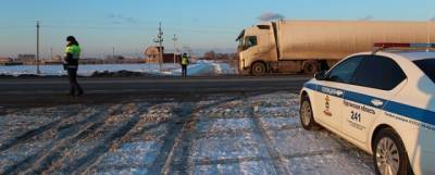 ГИБДД Кургана ограничила движение транспорта из-за метелей - runews24.ru - Курганская обл. - Курган