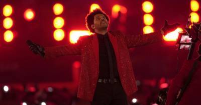 The Weeknd устроил зрелищное шоу за 7 миллионов долларов в перерыве Супербоула-2021 - tsn.ua