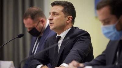 Владимир Зеленский - Зеленский пригрозил украинцам санкциями из-за бизнеса в Крыму и на Донбассе - polit.info - Украина - Крым - Донбасс