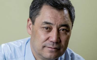 Садыр Жапаров - Президент Киргизии объяснил, почему его портреты не будут украшать кабинеты чиновников - polit.info - Киргизия